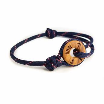 Edles OlivenholzArmband auf Wunsch mit persnlicher  - 19 einzigartige Schmuck Geschenke für Frauen