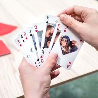 Personalisierte Spielkarten mit 7 verschiedenen Fotos - 51 personalisierte Geschenke für Männer - so einzigartig wie er selbst