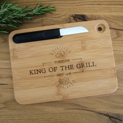 Graviertes Schneidebrett mit Messer King of the Grill - 