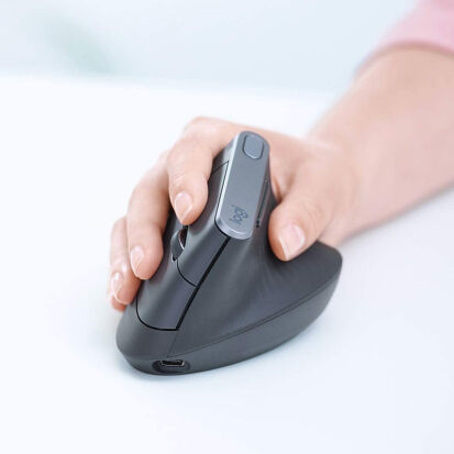 Logitech MX Vertical ergonomische kabellose Maus - 59 lustige und praktische Geschenke für das Home Office