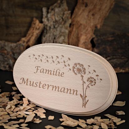 Trschild aus Holz mit personalisierter Gravur  - 